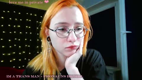 Snapshot of honelin chatting on 01-28-25, 06:39 Honelints boyblonde hair AsterMIntfemboybrown hair online show from 01-28-25, 06:39