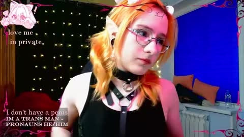 Snapshot of honelin chatting on 03-03-25, 10:28 Honelints boyblonde hair AsterMIntfemboybrown hair online show from 03-03-25, 10:28
