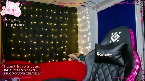 Snapshot of honelin chatting on 03-08-25, 05:33 Honelints boyblonde hair AsterMIntfemboybrown hair online show from 03-08-25, 05:33