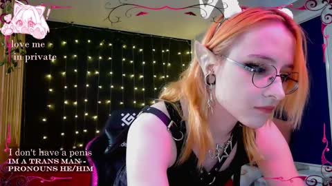 Snapshot of honelin chatting on 03-11-25, 07:03 Honelints boyblonde hair AsterMIntfemboybrown hair online show from 03-11-25, 07:03
