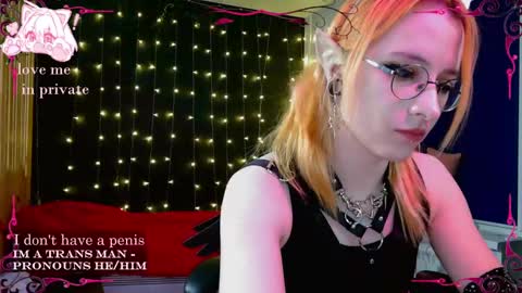 Snapshot of honelin chatting on 03-11-25, 10:09 Honelints boyblonde hair AsterMIntfemboybrown hair online show from 03-11-25, 10:09