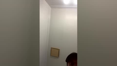 Snapshot of honesty312 chatting on 12-18-25, 05:30 honesty312 online show from 12-18-25, 05:30