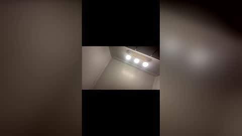 Snapshot of honesty312 chatting on 01-06-26, 02:10 honesty312 online show from 01-06-26, 02:10