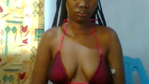 Snapshot of honey_beb chatting on 05-16-26, 10:47 honey_beb online show from 05-16-26, 10:47