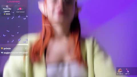 Snapshot of honey_bitee chatting on 12-04-25, 07:55 Hi Im Annie vic Your dreams came true online show from 12-04-25, 07:55