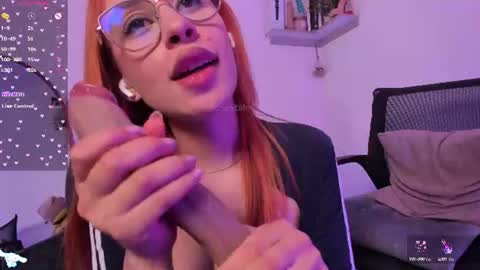  Hi Im  Annie  vic   Your dreams came true  online show from 06-11-26, 02:53