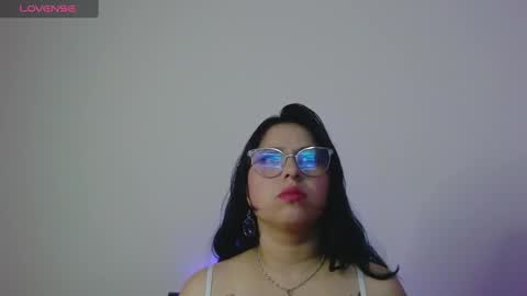 mimi online show from 03-02-25, 09:42