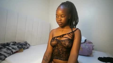 Snapshot of honey_drop1 chatting on 03-23-26, 05:33 honey drop online show from 03-23-26, 05:33