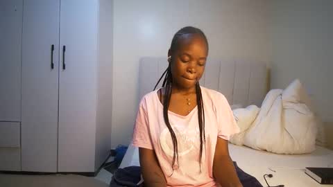 Snapshot of honey_drop1 chatting on 04-06-26, 11:49 honey drop online show from 04-06-26, 11:49