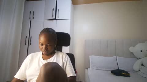 Snapshot of honey_drop1 chatting on 04-30-26, 04:24 honey drop online show from 04-30-26, 04:24