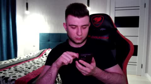 Snapshot of honey_furry chatting on 12-07-24, 08:16 Wolfy online show from 12-07-24, 08:16