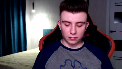 Snapshot of honey_furry chatting on 12-13-24, 10:23 Wolfy online show from 12-13-24, 10:23