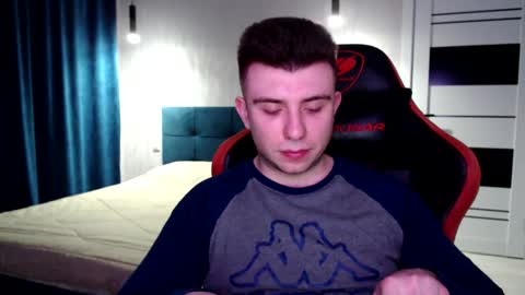 Snapshot of honey_furry chatting on 12-17-24, 01:50 Wolfy online show from 12-17-24, 01:50