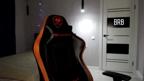 Snapshot of honey_furry chatting on 01-05-25, 11:55 Wolfy online show from 01-05-25, 11:55