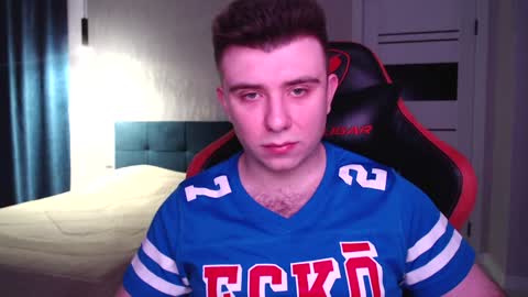 Snapshot of honey_furry chatting on 01-14-25, 06:13 Wolfy online show from 01-14-25, 06:13