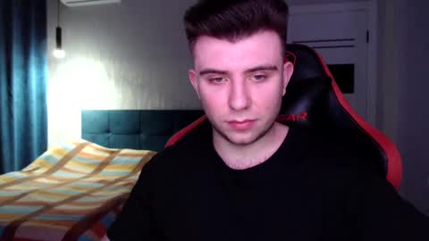 Snapshot of honey_furry chatting on 02-18-25, 06:04 Wolfy online show from 02-18-25, 06:04