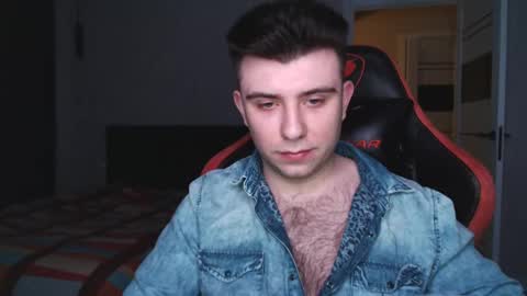 Snapshot of honey_furry chatting on 02-21-25, 12:05 Wolfy online show from 02-21-25, 12:05