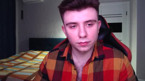 Snapshot of honey_furry chatting on 02-26-25, 03:32 Wolfy online show from 02-26-25, 03:32