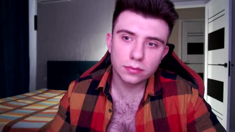 Snapshot of honey_furry chatting on 02-27-25, 04:41 Wolfy online show from 02-27-25, 04:41