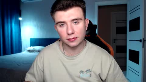 Snapshot of honey_furry chatting on 12-14-25, 10:25 Wolfy online show from 12-14-25, 10:25