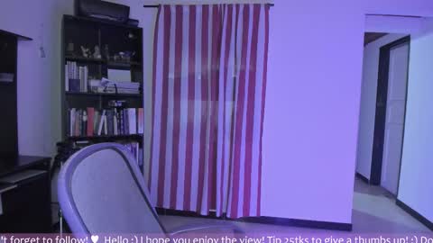 Snapshot of honey_hoe chatting on 11-19-25, 03:28 Lau online show from 11-19-25, 03:28