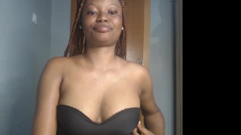 Snapshot of honey_juicydoll chatting on 05-07-26, 06:30 Sonia online show from 05-07-26, 06:30