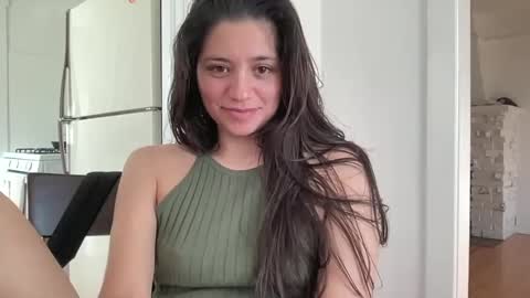 honey_laila online show from 03-04-25, 11:00