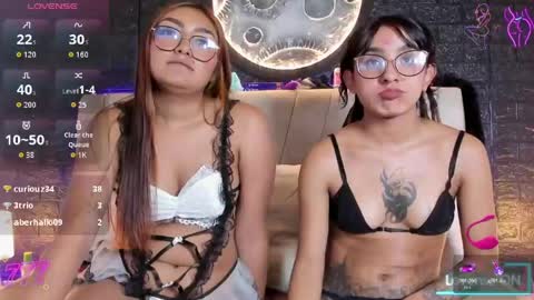 honey_lesbian_hott777 online show from 05-26-26, 03:57