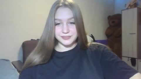 honey_lolaaa online show from 10-23-25, 03:11