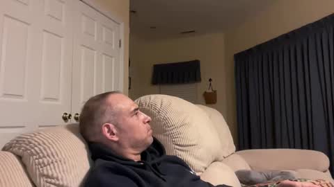 honey_man14 online show from 02-28-25, 06:21