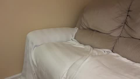 honey_man14 online show from 03-05-26, 06:42