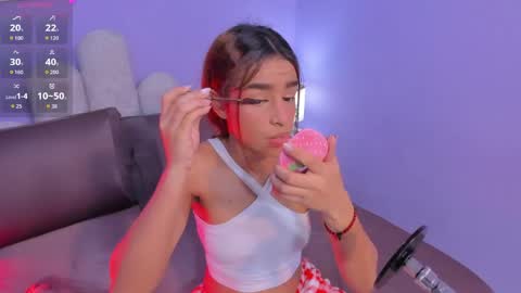 Snapshot of honey_sofii_ chatting on 05-30-26, 11:40 honey_sofii_ online show from 05-30-26, 11:40