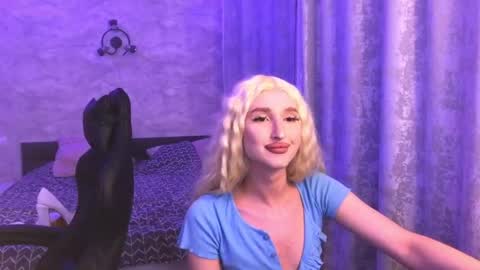 honey_sunset online show from 09-15-25, 04:40