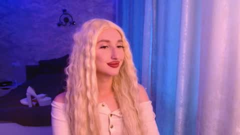 honey_sunset online show from 10-12-25, 02:27