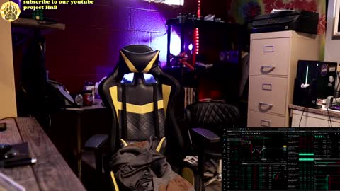 Snapshot of honeyand_thebear chatting on 12-02-24, 04:53 Honey and Bear online show from 12-02-24, 04:53