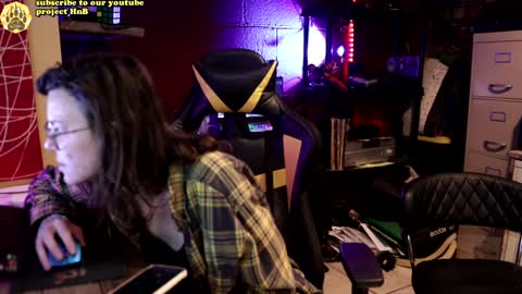 Snapshot of honeyand_thebear chatting on 12-09-24, 02:56 Honey and Bear online show from 12-09-24, 02:56