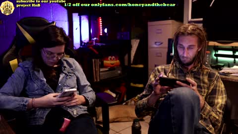 Snapshot of honeyand_thebear chatting on 01-10-25, 03:07 Honey and Bear online show from 01-10-25, 03:07