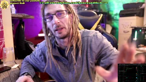 Snapshot of honeyand_thebear chatting on 02-03-25, 03:59 Honey and Bear online show from 02-03-25, 03:59