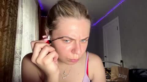 Klara online show from 07-24-26, 09:07