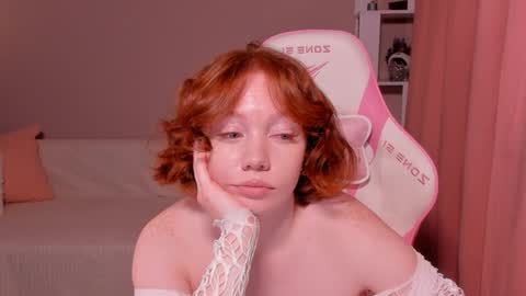 honeyautumn online show from 12-31-24, 03:23