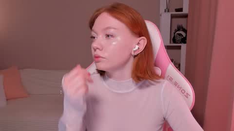 honeyautumn online show from 02-21-25, 12:38