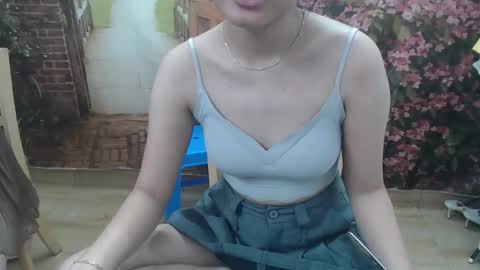 Snapshot of honeybaby2k chatting on 10-21-25, 02:07 honeybaby2k online show from 10-21-25, 02:07