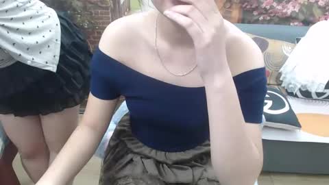 Snapshot of honeybaby2k chatting on 10-28-25, 02:15 honeybaby2k online show from 10-28-25, 02:15