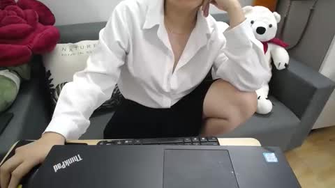 Snapshot of honeybaby2k chatting on 11-26-25, 04:57 honeybaby2k online show from 11-26-25, 04:57