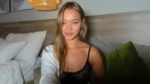 Snapshot of honeybae3 chatting on 04-23-26, 10:58 Kira Instagram asaphoney Fansly asaphoney online show from 04-23-26, 10:58