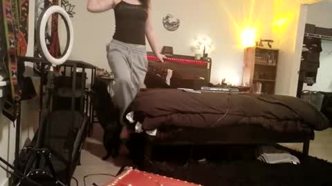 Honeybb online show from 03-21-26, 09:25