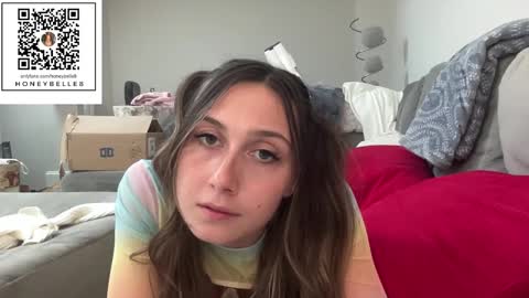 Snapshot of honeybelle8 chatting on 12-01-24, 04:29 belle brunette online show from 12-01-24, 04:29