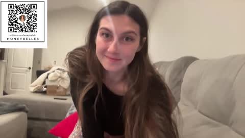 Snapshot of honeybelle8 chatting on 01-18-25, 12:47 belle brunette online show from 01-18-25, 12:47