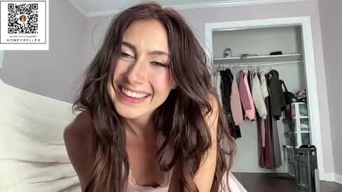 belle brunette online show from 04-14-26, 07:42