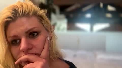 honeybuhnny online show from 02-25-26, 12:53